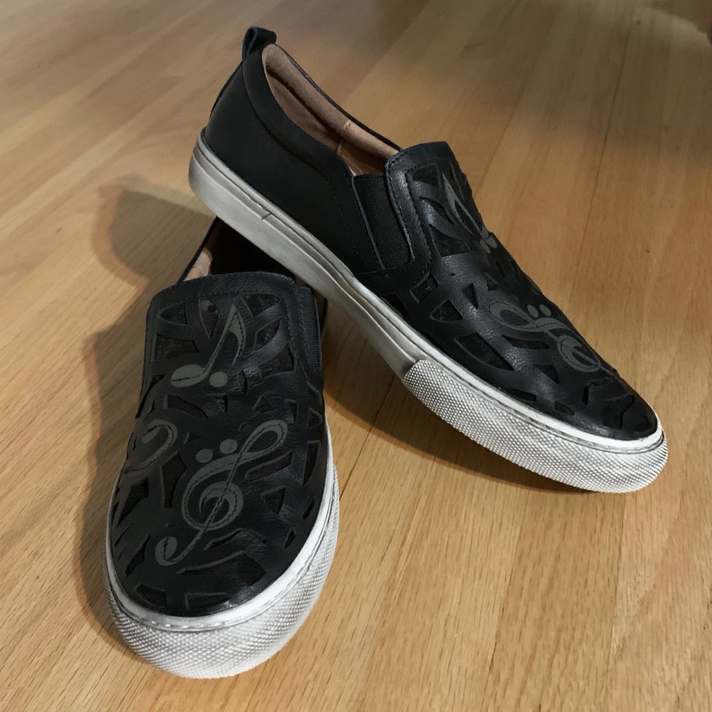 Genuine leather music note slip on sneakers